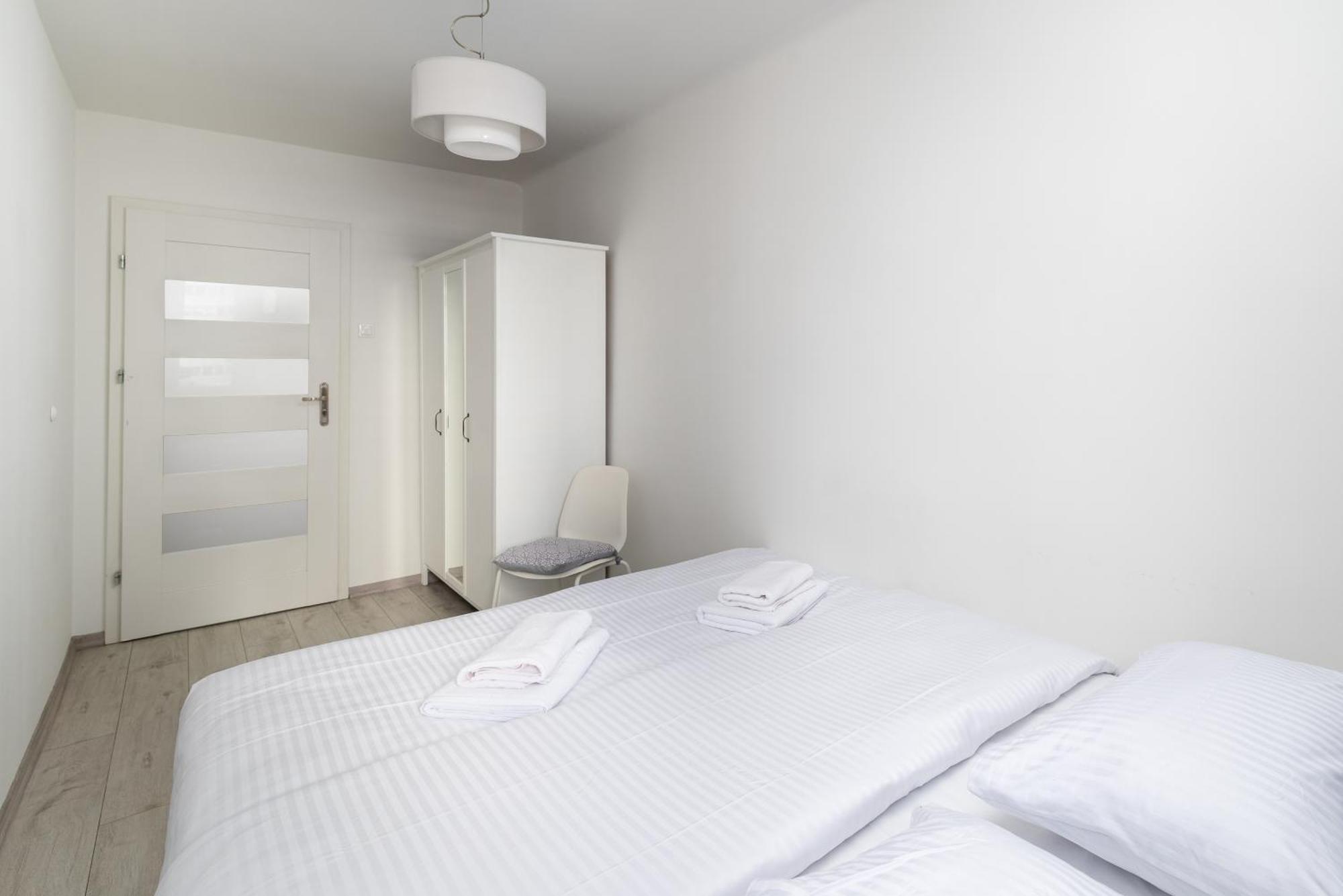 ורשה Grzybowska Blue City Centre Apartment מראה חיצוני תמונה